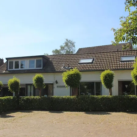 Serene In Holiday home